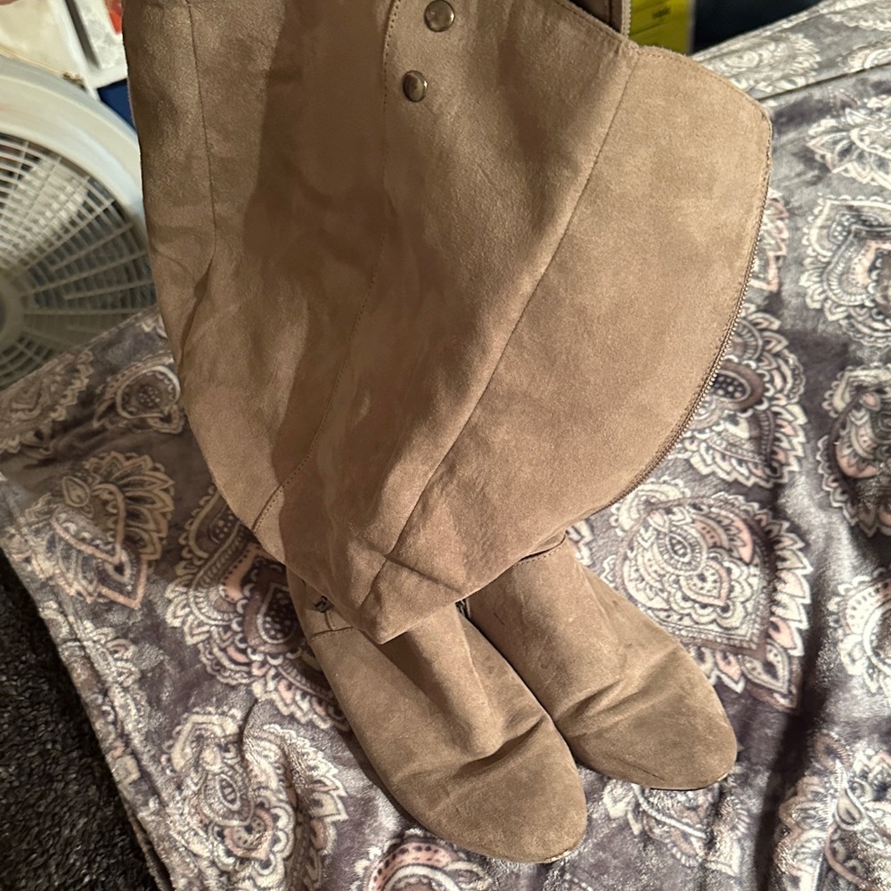 Suede Tan Boots
